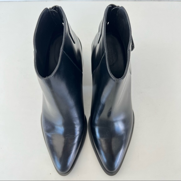♦️SOLD♦️VINCE Laird Black Polished Leather Pointed Block Heels Ankle Boots Sz - Picture 4 of 11